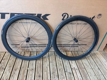 Used Bontrager aeolus pro 37 2025 Wheels