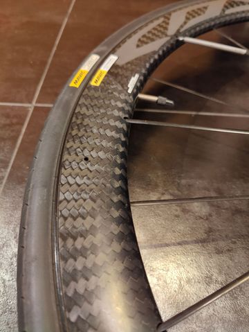 Mavic Cosmic Pro Carbon Disc 45 2022 bike usato — immagine 2 di 6