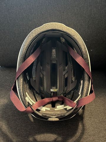 Used Giro Register II 2025 bike — image 6 of 8
