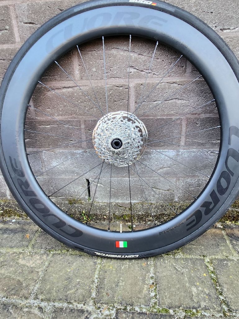 Używany Cuore carbone 60mm 2024 bike — zdjęcie 2 z 5