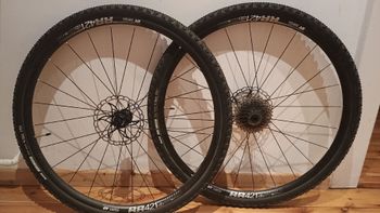 Dt Swiss, RR421 DB + 1/1 Industry Nine Naben