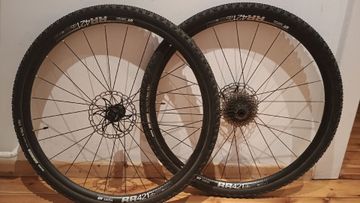 Used Dt Swiss RR421 DB + 1/1 Industry Nine Naben 2024 Wheels