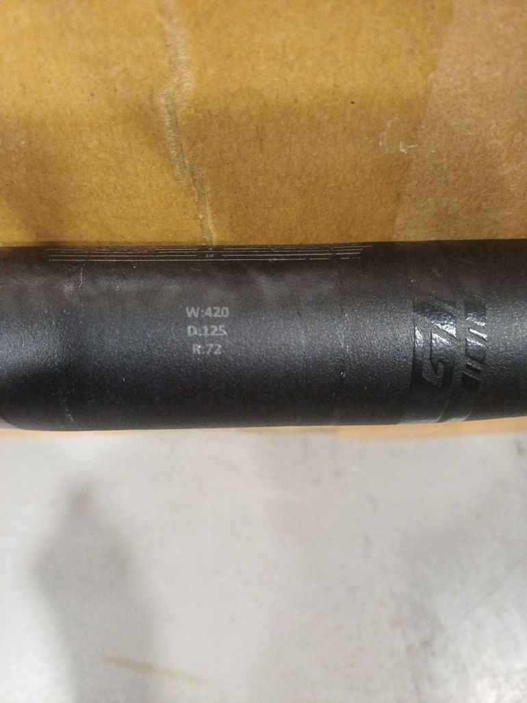 Used Giant , contact sl 2022 bike — image 2 of 2