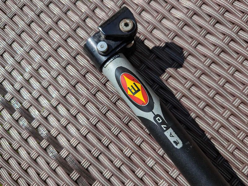 Brugt Easton EC70 Seatpost Ø26, 8 Saddles & Seatposts