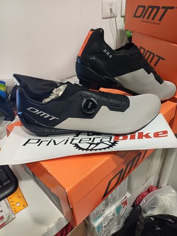 Gebrauchtes dmt SCARPE BDC DMT KR4 Silver 46 - M0010DMT21KR4-A-R1-0032-46 2023 Cycling Shoes