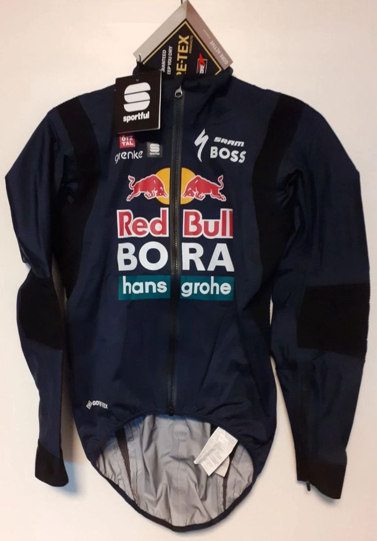 Used Specialized bora Redbull Hansgrohe 2025 bike — image 4 of 5