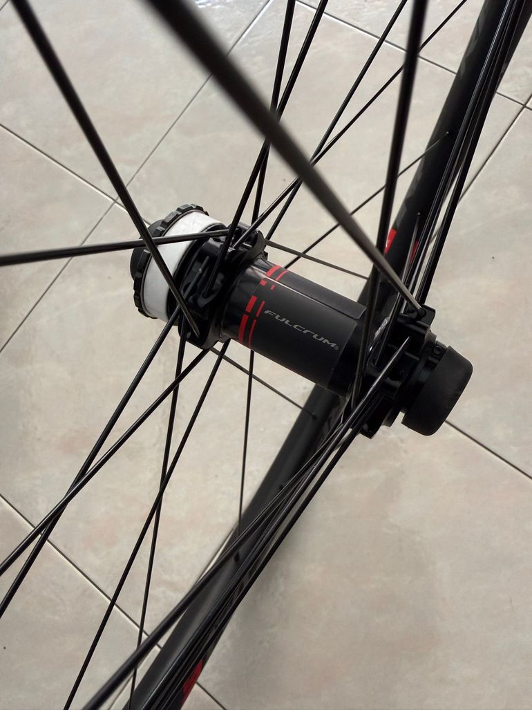 Used Fulcrum Redmetal 5 2024 bike — image 5 of 7