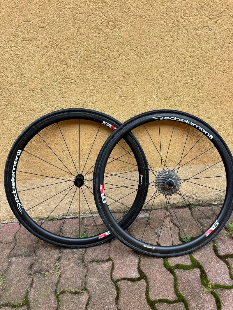 Deda cciai SL-30 2020 bike de segunda mano — imagen 1 de 9