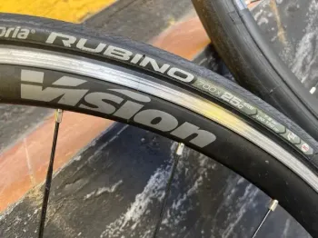 Used Vision Team 30 Wheelset bike — image 3 of 3