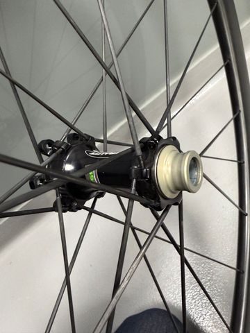 Brugt EXTRALITE 340C Cyber Disc Carbon spokes 2025 bike — billede 10 af 13