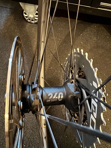 Gebrauchtes Syncros Capital 1.0s Aero 60mm 2024 bike — Bild 3 von 4