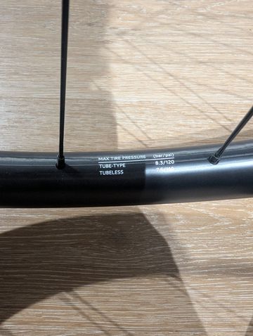 Brugt OQUO RP35 TEAM Carbon Wheelset 2025 bike — billede 2 af 5