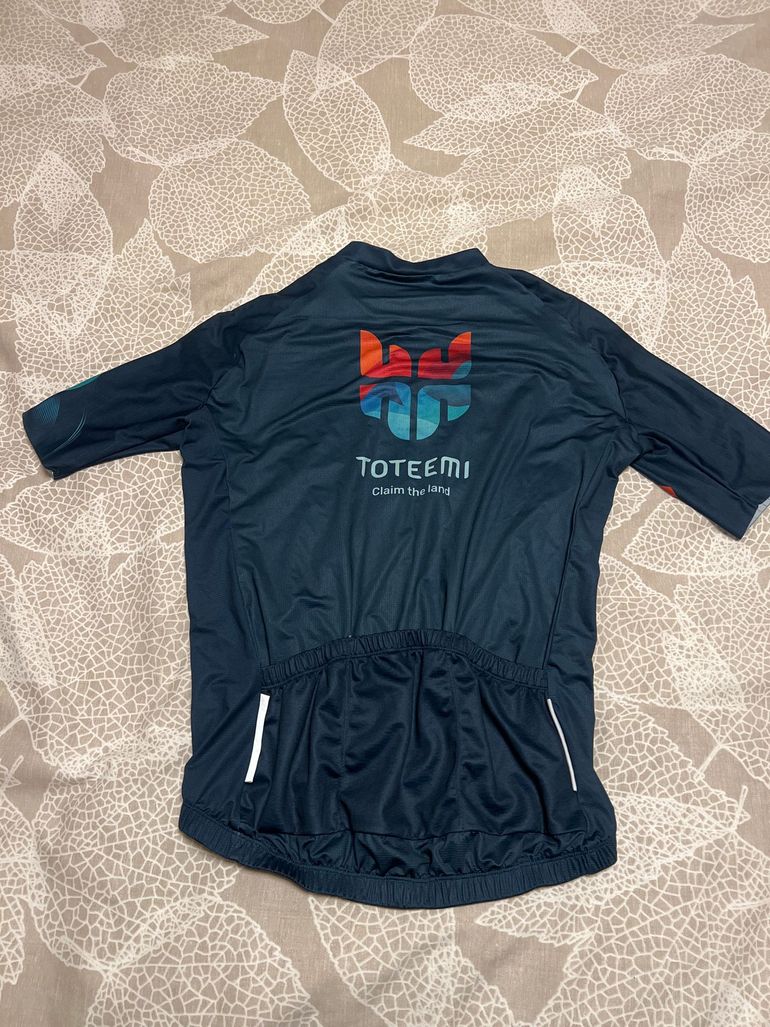 Gebrauchtes hatiwear Maillot equipación oficial Toteemi 2023 bike — Bild 2 von 3