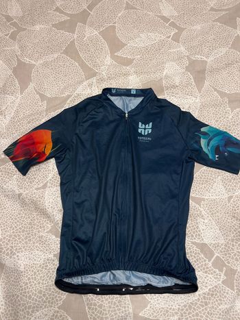 Gebrauchtes hatiwear Maillot equipación oficial Toteemi 2023 bike
