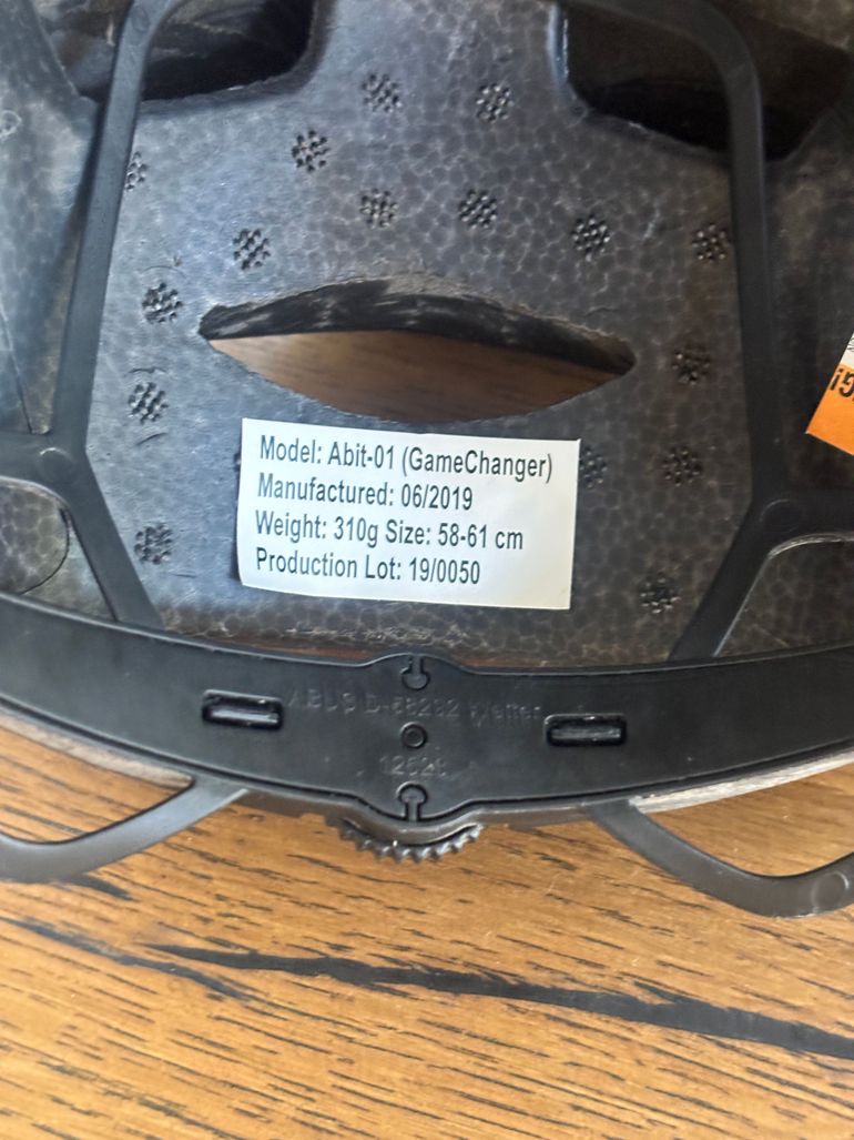 Used ABUS GameChanger Helmet bike — image 7 of 7