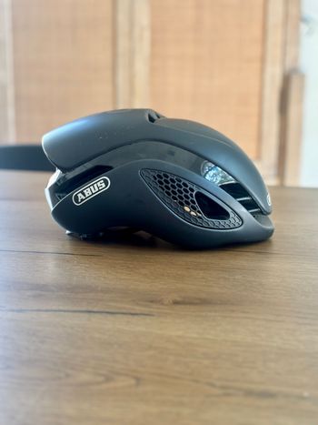 Used ABUS GameChanger Helmet Cycling Accessories