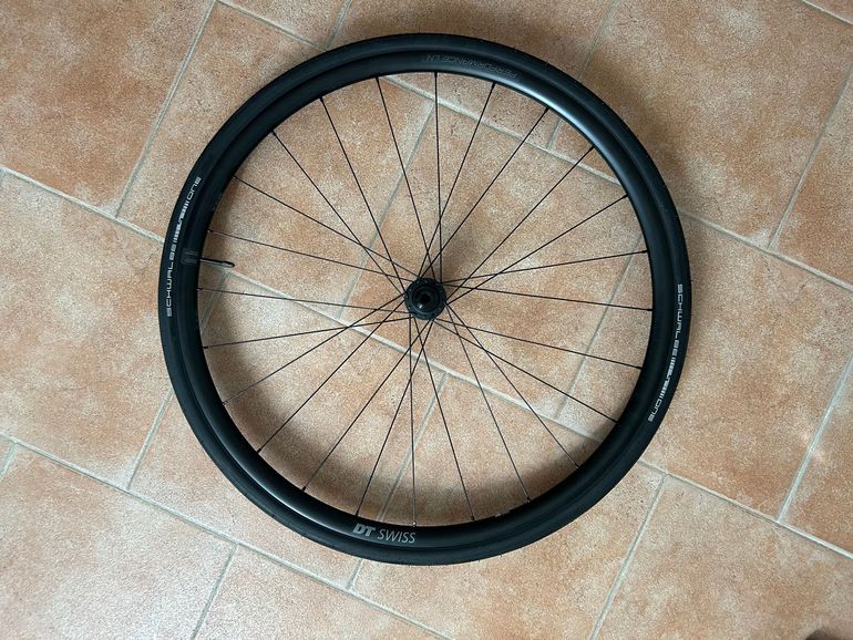 Brugt DT Swiss performance 2025 bike — billede 2 af 4