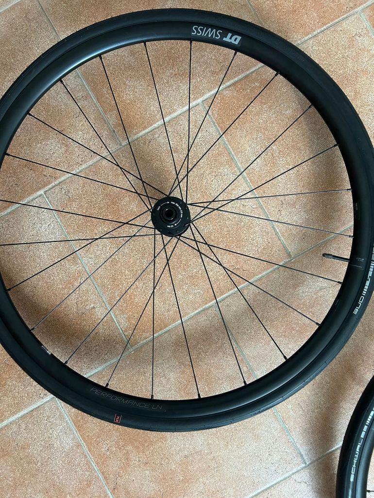 Brugt DT Swiss performance 2025 bike — billede 4 af 4