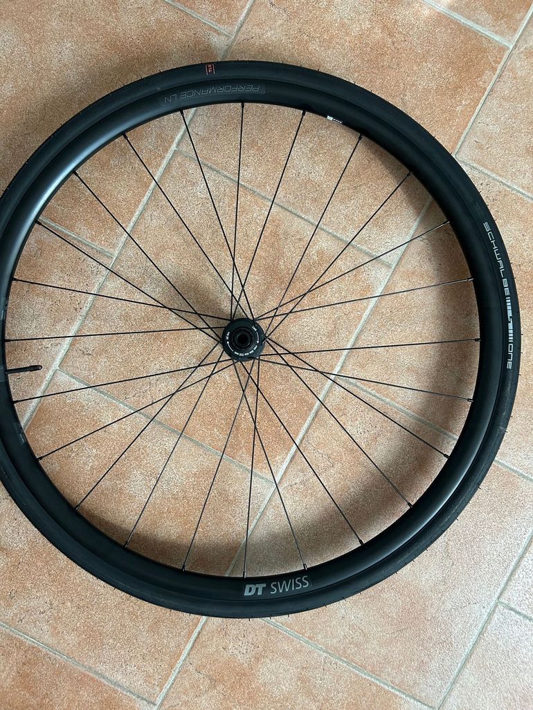 Brugt DT Swiss performance 2025 bike — billede 3 af 4