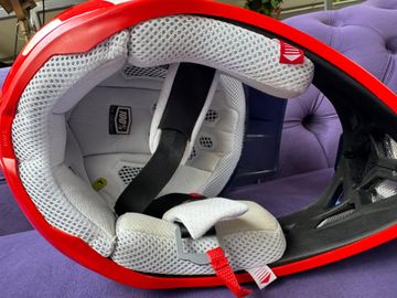 Brugt 100% Aircraft Composite Helmet Anthem 2022 bike — billede 13 af 13