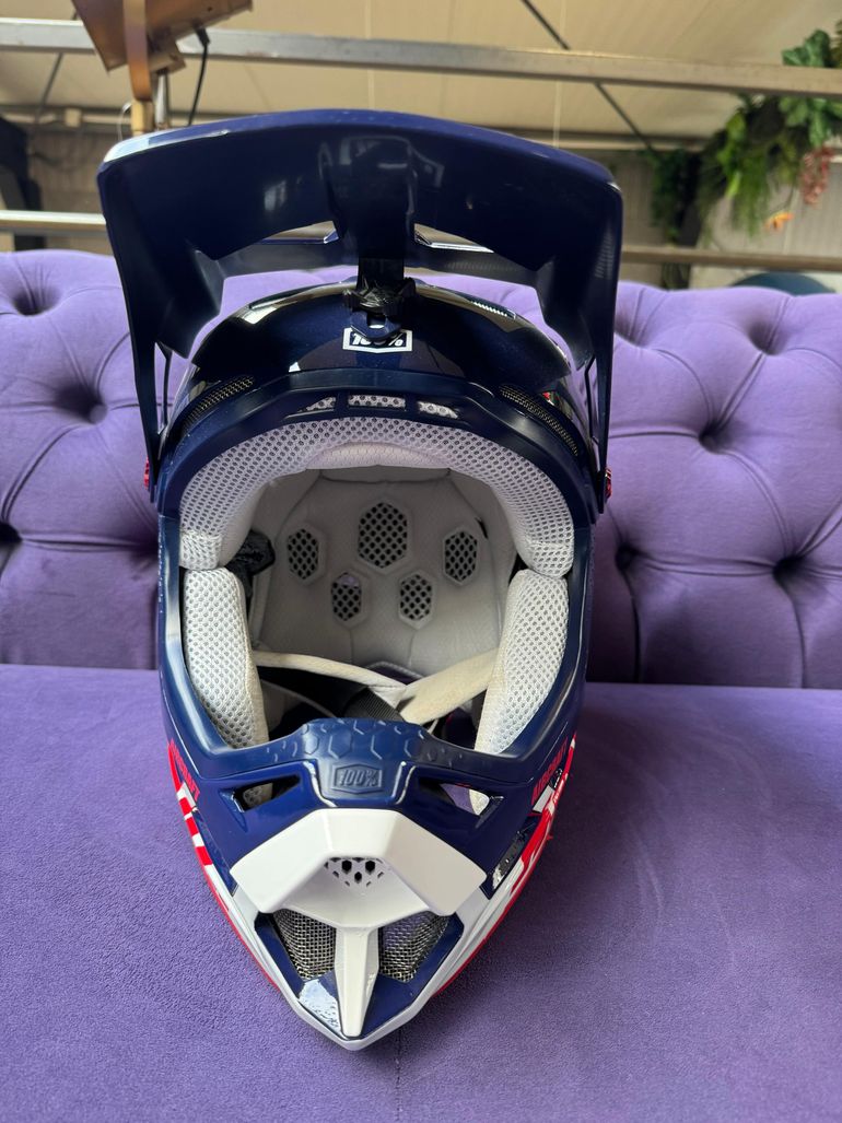 Used 100% Aircraft Composite Helmet Anthem 2022 bike — image 6 of 13