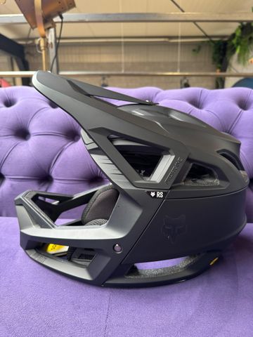 Used Fox PROFRAME RS MATTE BLACK 2025 bike — image 8 of 12
