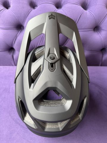 Used Fox PROFRAME RS MATTE BLACK 2025 bike — image 10 of 12