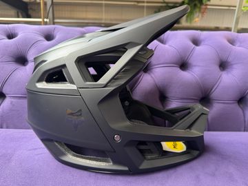 Brugt Fox PROFRAME RS MATTE BLACK 2025 Cycling Accessories