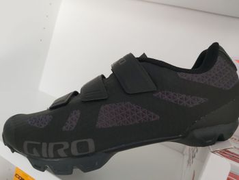 Used Giro Ranger n43 2025 bike — image 5 of 6