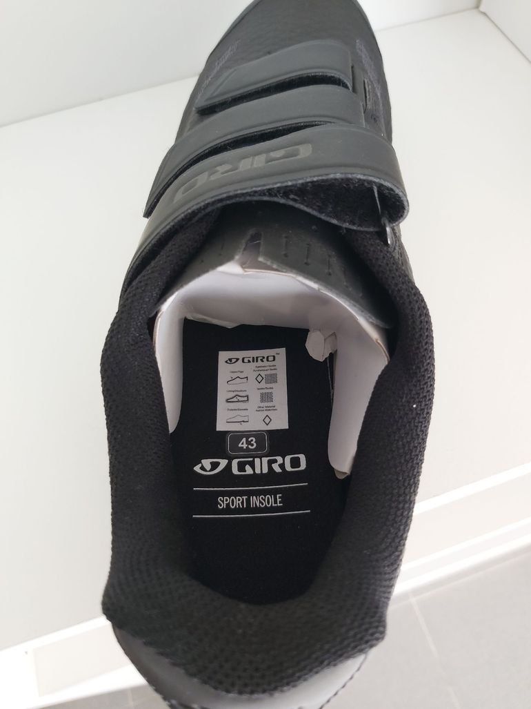 Used Giro Ranger n43 2025 bike — image 4 of 6