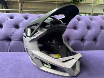 Gebrauchtes Fox Proframe Clyzo CE Smoke Full-Face Helmet 2025 bike — Bild 4 von 11