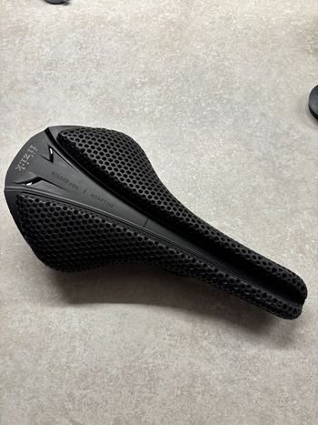 Fizik Fizik Versus evo ADAPTIVE 2021