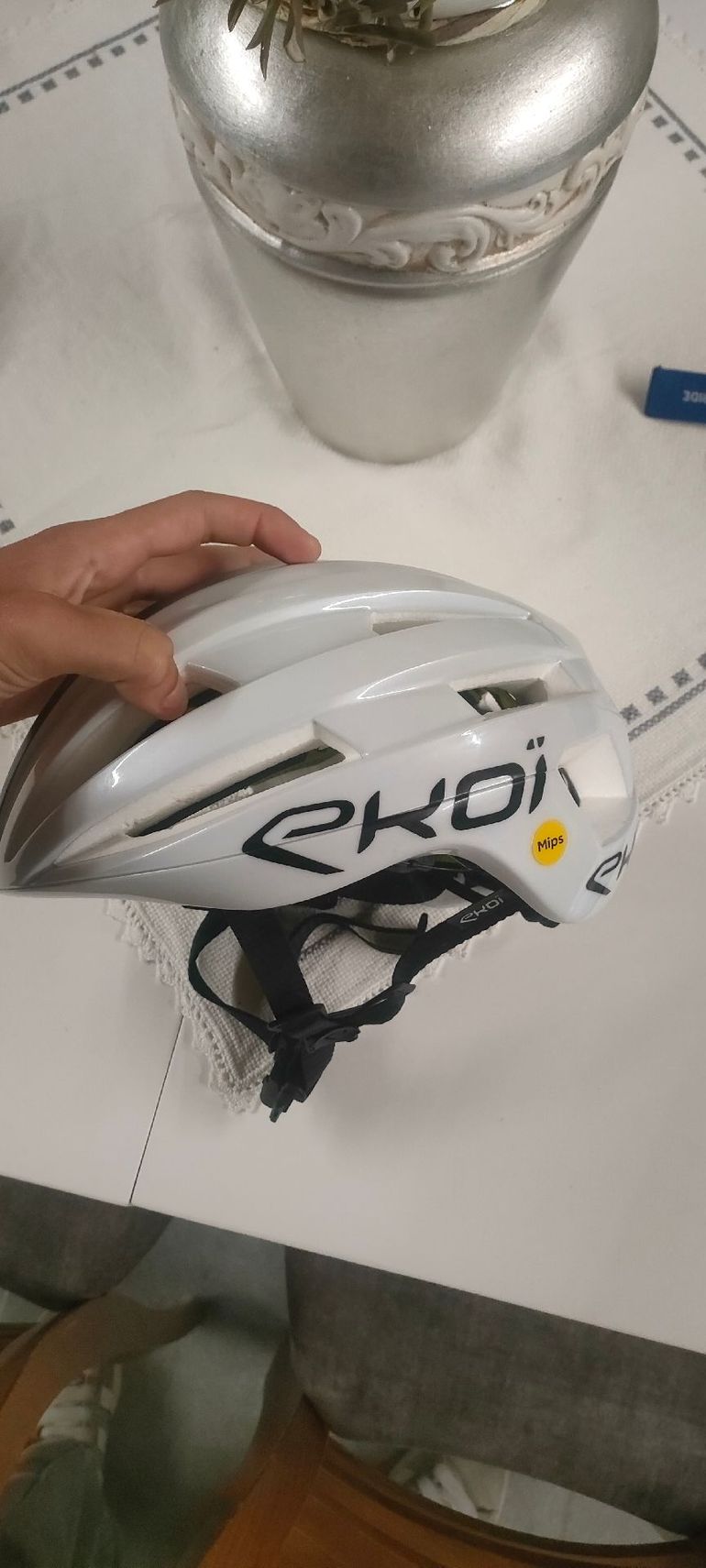Used Ekoi casco ekoi gara mips 2025 bike — image 3 of 5