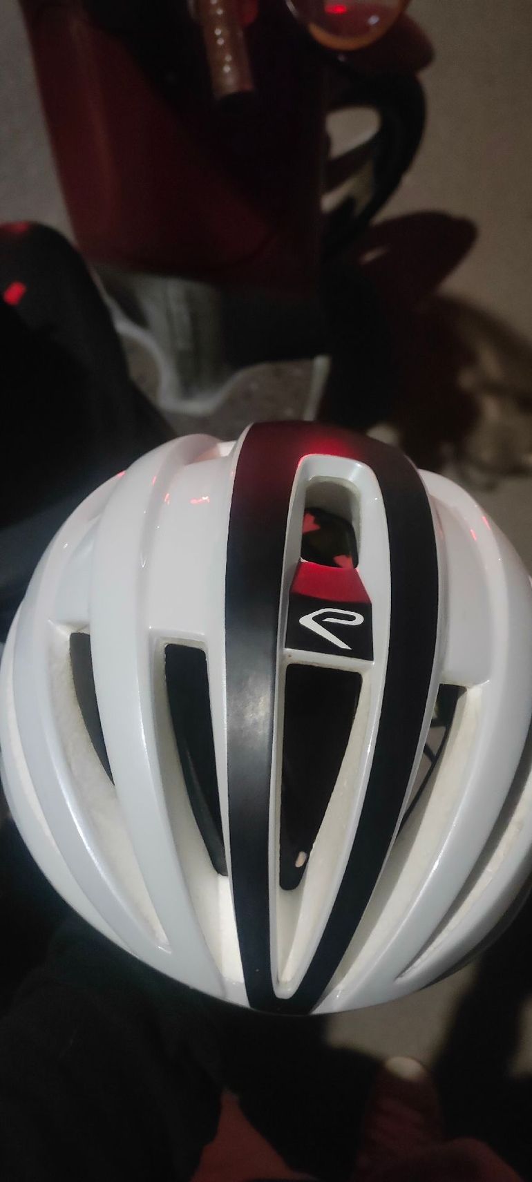 Used Ekoi casco ekoi gara mips 2025 bike — image 1 of 5