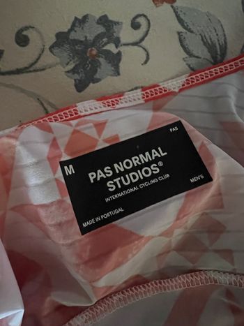 Pas Normal Studios bodi taglia M 2025 bike d'occasion — image 3 sur 3