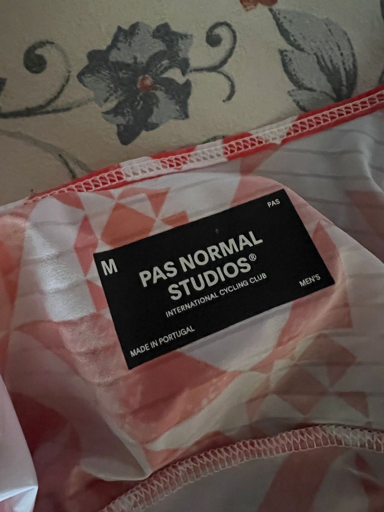 Pas Normal Studios bodi taglia M 2025 bike d'occasion — image 3 sur 3
