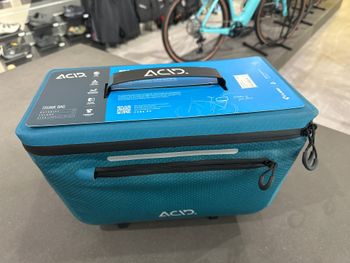 Cube, trunk bag