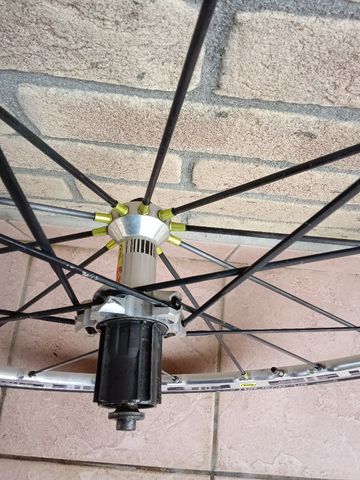 Used Mavic R-Sys Wheelset 2015 bike — image 2 of 4