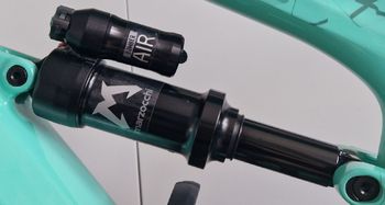 Marzocchi, Marzocchi Bomber Air 230 x 65