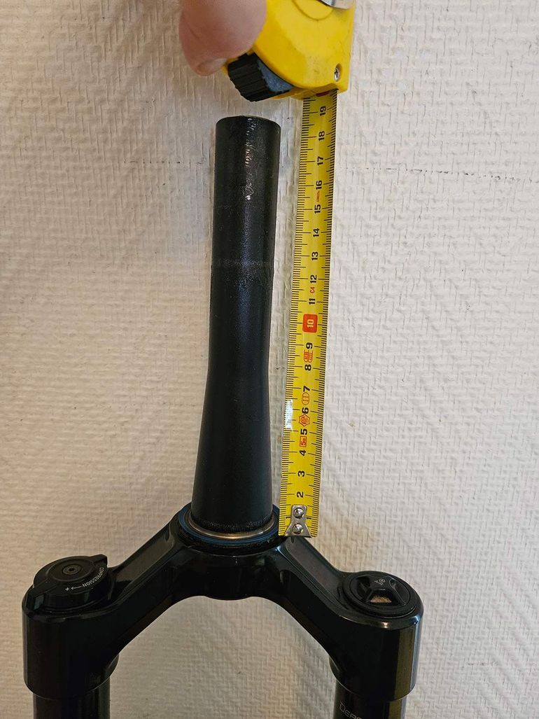 Used RockShox Lyrik Suspension Fork 2024 bike — image 3 of 3