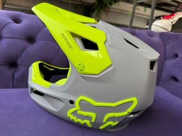 Brugt Fox Rampage Ceshyn Helmet 2023 bike — billede 6 af 9