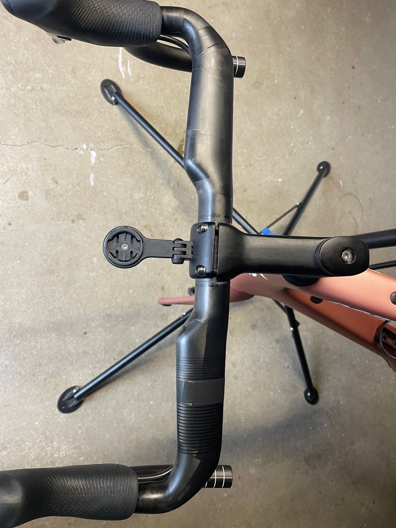 cintre compact Carbon 38cm pas chers