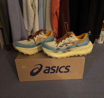 Asics Trabuco Max 4 2025 bike usato — immagine 1 di 2