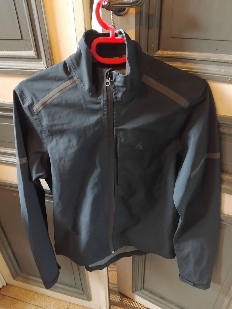 Použité FWE Coldharbour Waterproof Cycling Jacket Cycling Clothing