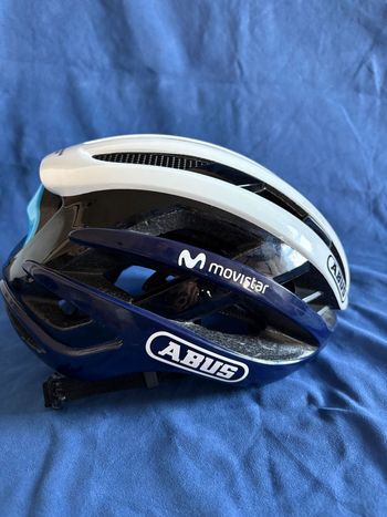 Brugt ABUS Casco ABUS Airbreaker Movistar Team bike — billede 4 af 8