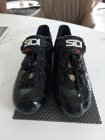 Used Sidi vent carbon sole 2016 bike — image 1 of 5
