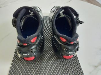Used Sidi vent carbon sole 2016 bike — image 5 of 5
