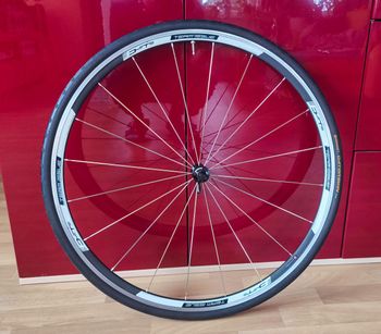 Used Fsa Team Issue Carbon / Aluminium Wheelset 2013 bike — image 2 of 3