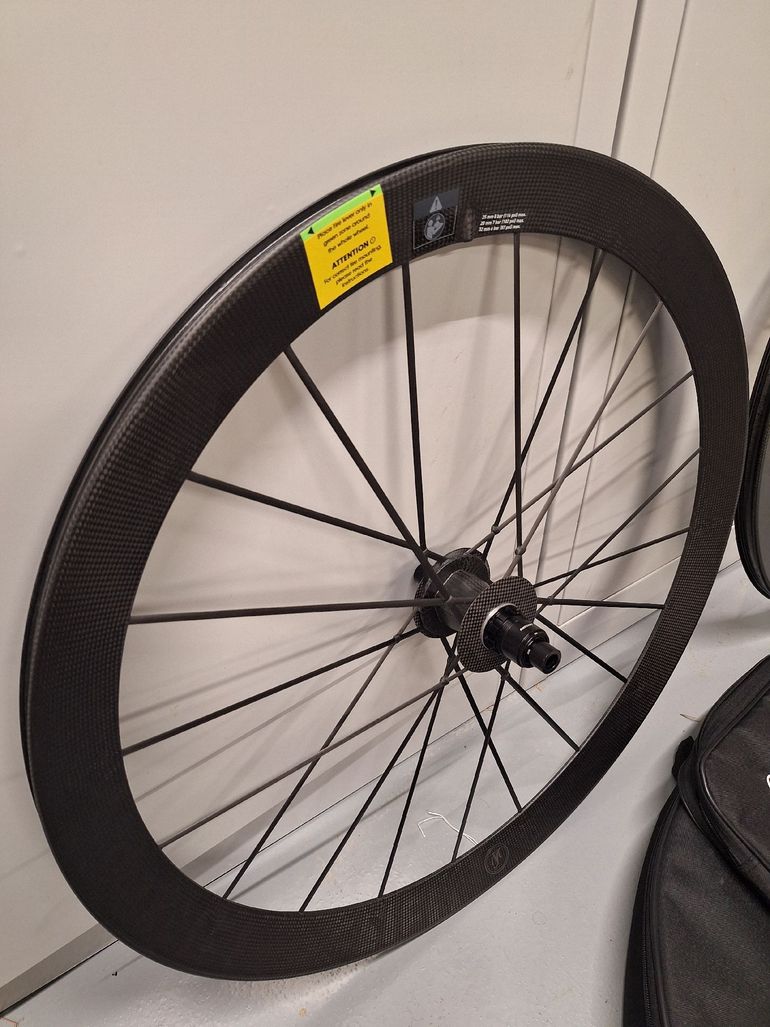 Brugt Lightweight Meilenstein Evo Schwarz ed neuves 2025 bike — billede 2 af 7