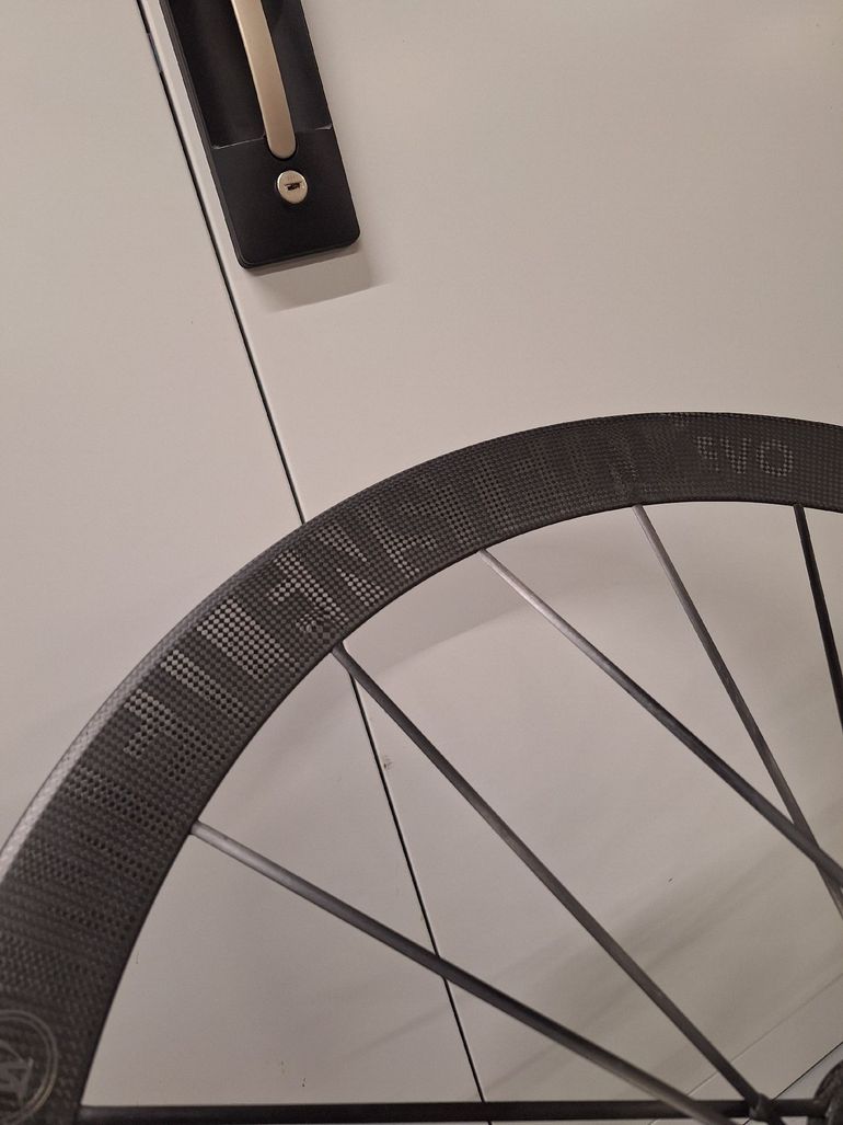 Brugt Lightweight Meilenstein Evo Schwarz ed neuves 2025 bike — billede 7 af 7
